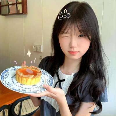 等爱的女神海报